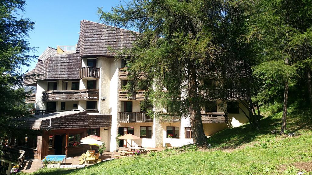 Hôtel Les Trappeurs Les Orres Exterior foto